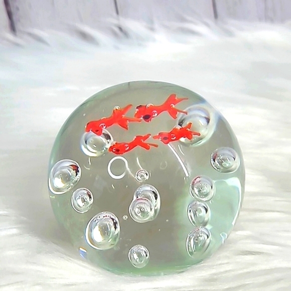 Vintage Glass GoldFish Fish Paperweight by Tozai Four Orange Koi Bubble Eyes Art - Picture 9 of 13